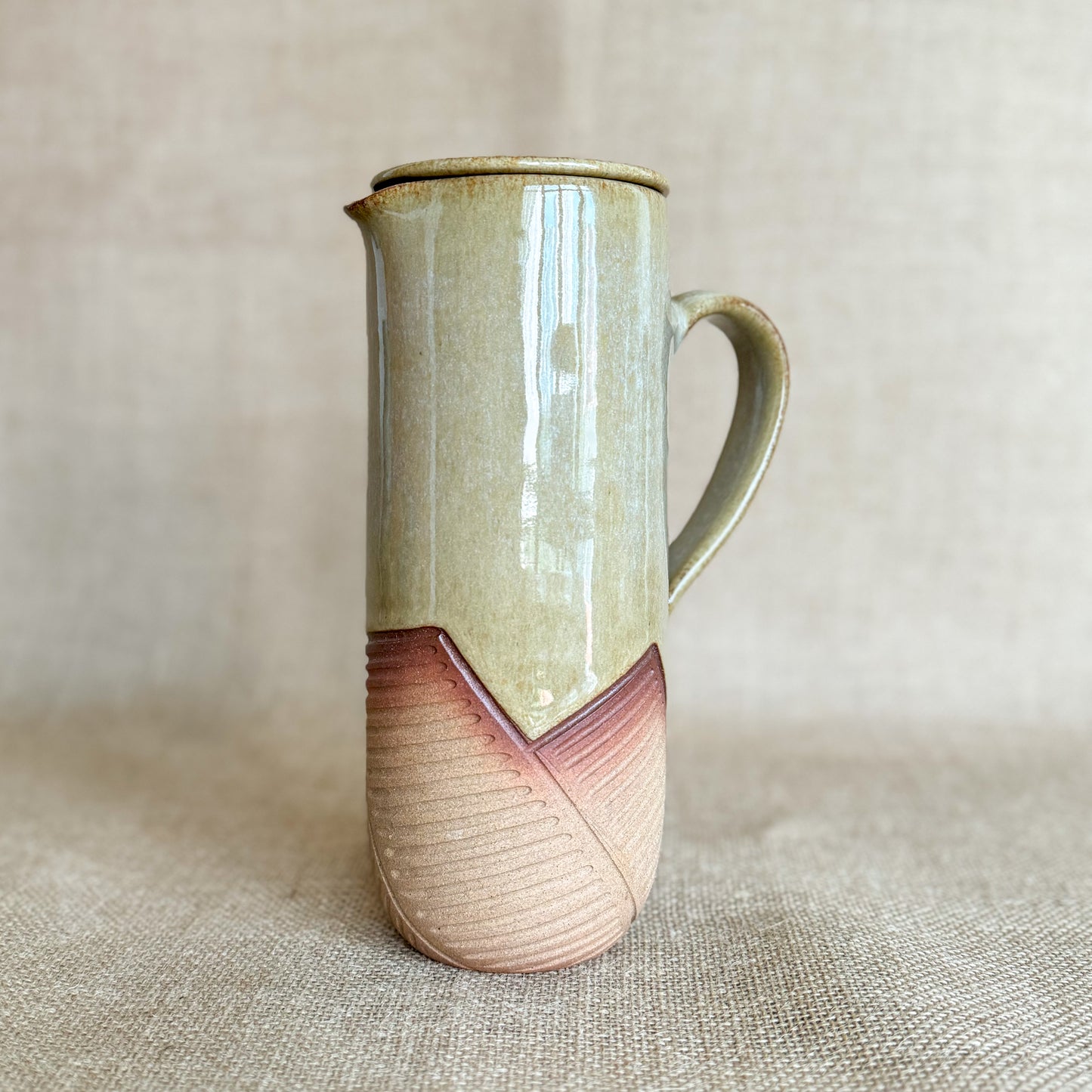 CARAFE : Handmade ceramic carafe