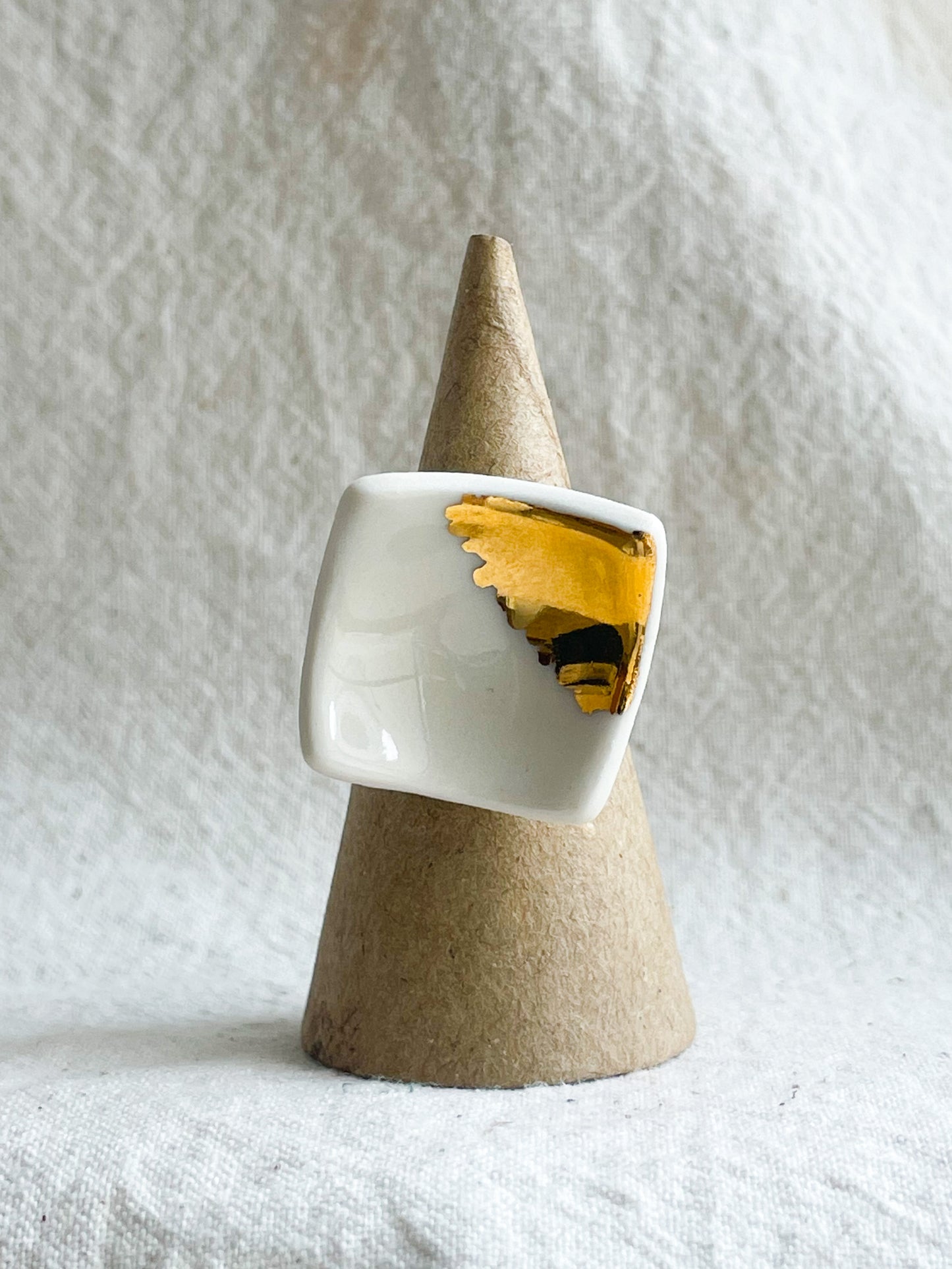 Porcelain Ring: Sun Kissed
