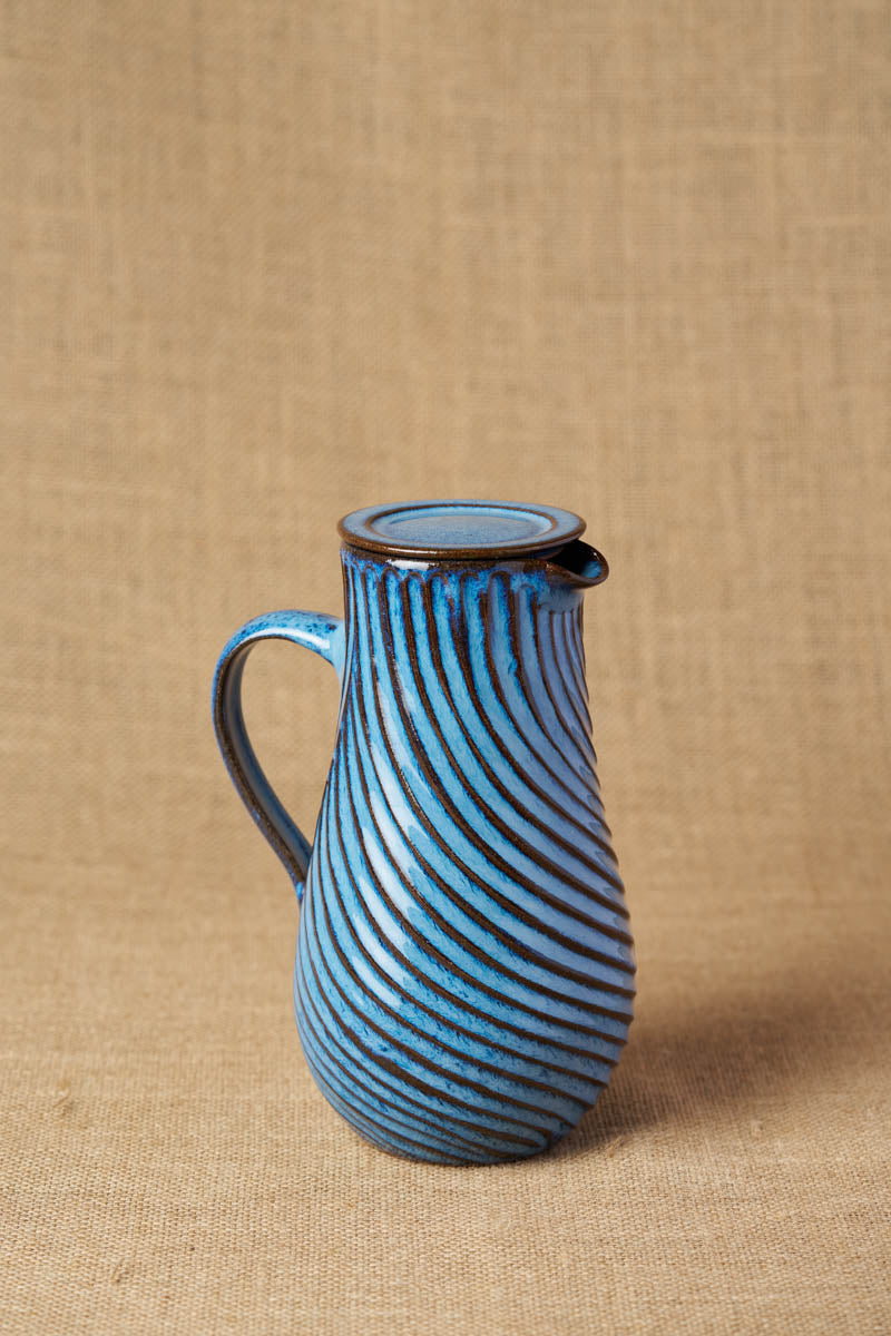 Gata Loop Carafe With Lid