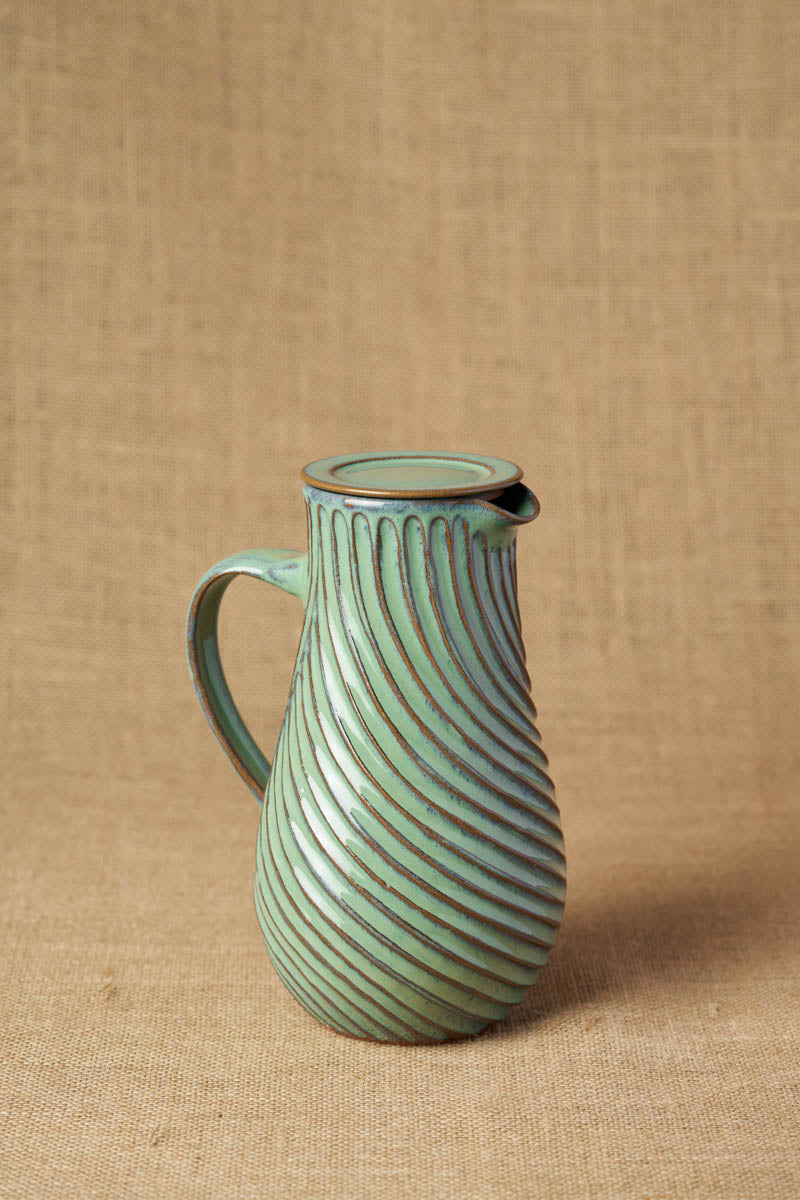 Gata Loop Carafe With Lid