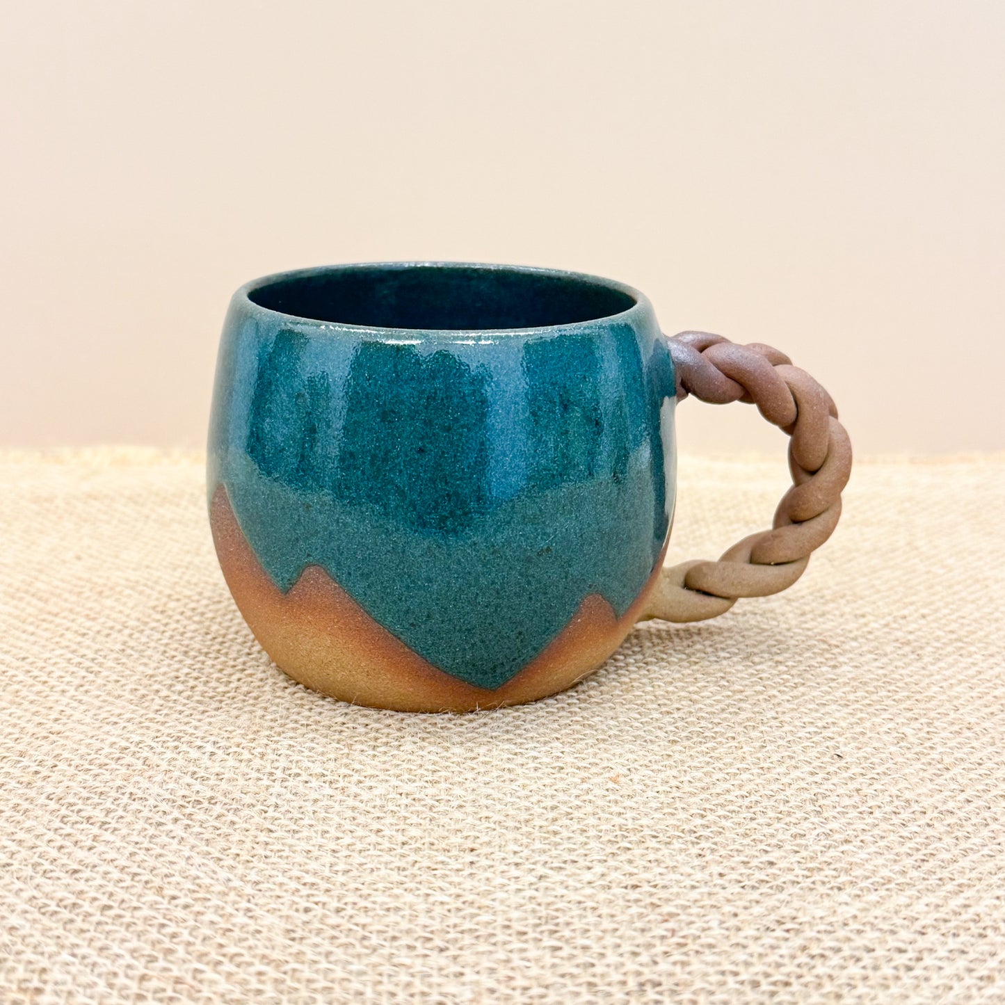 TEA CUP : Handmade ceramic mug