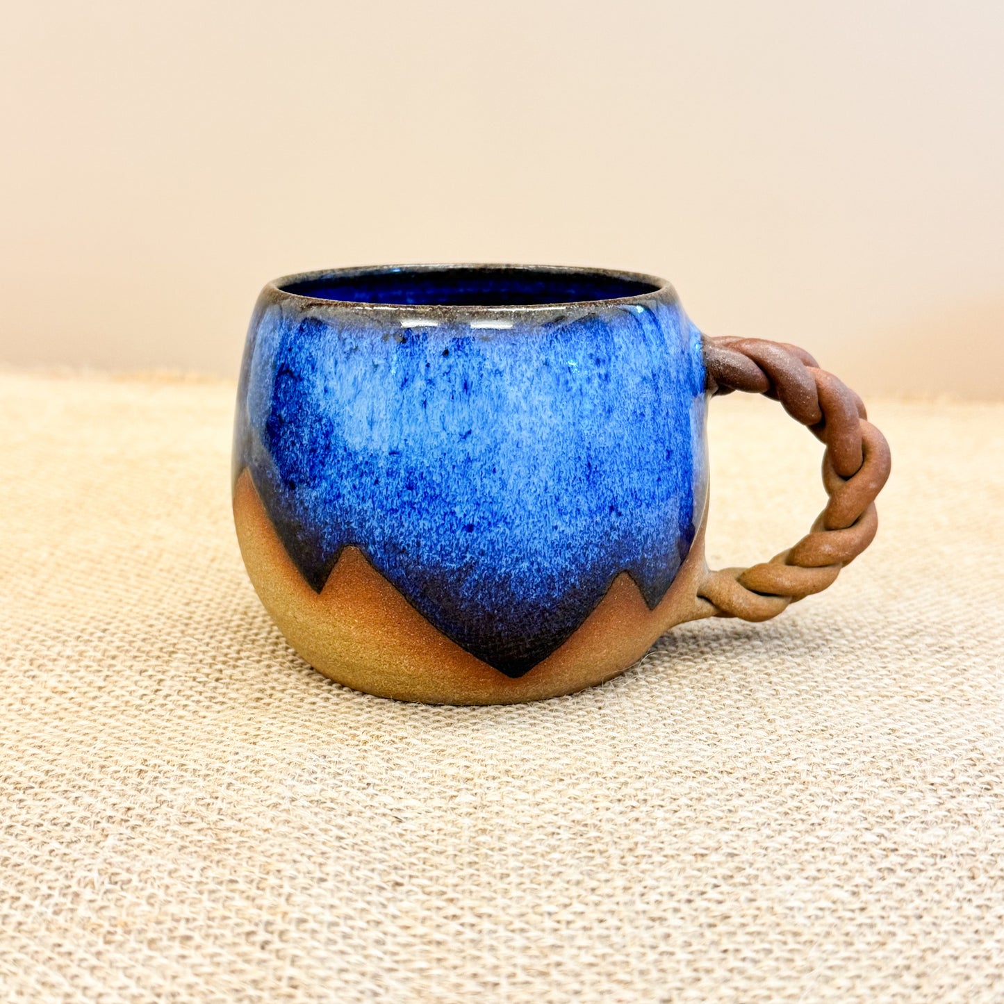 TEA CUP : Handmade ceramic mug