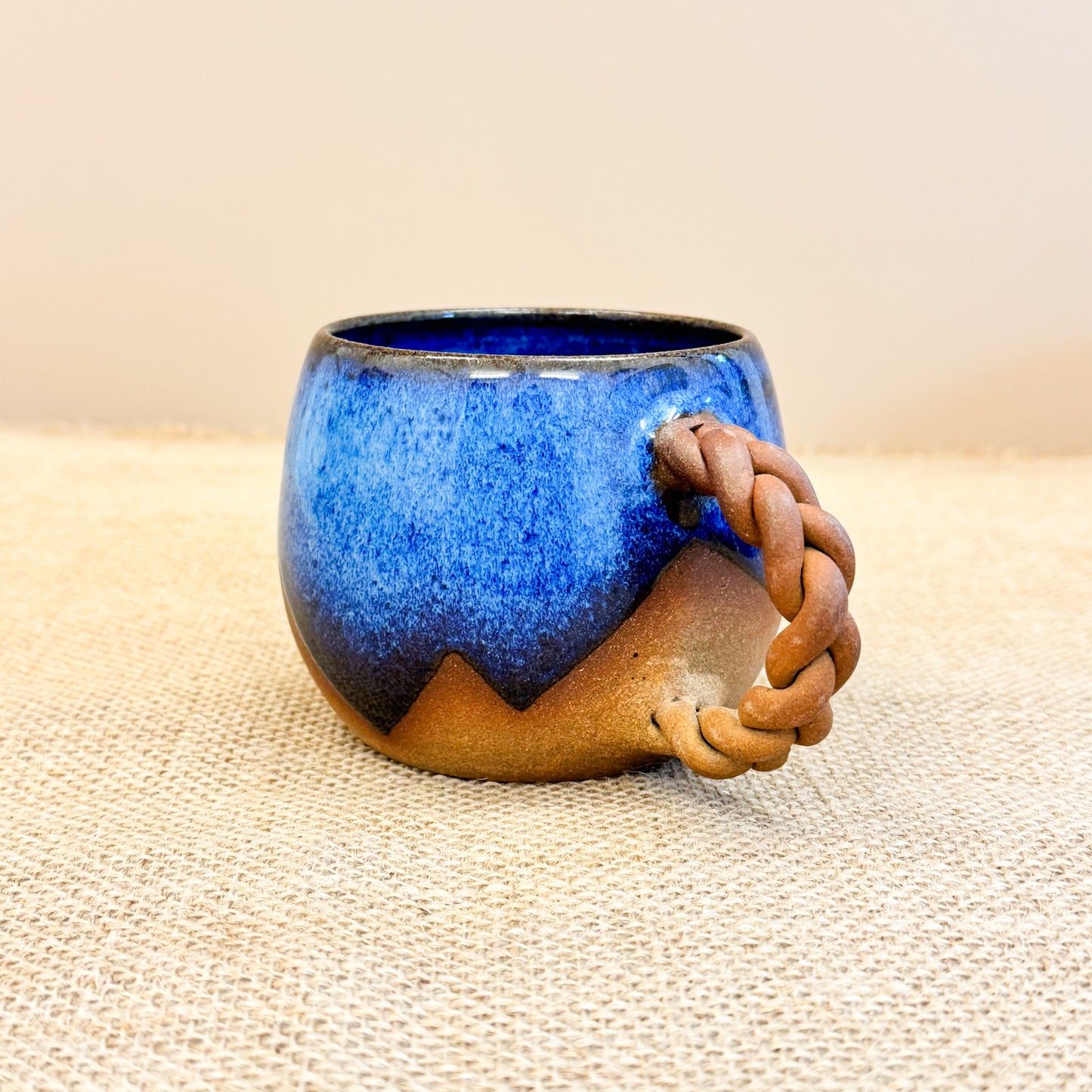 TEA CUP : Handmade ceramic mug