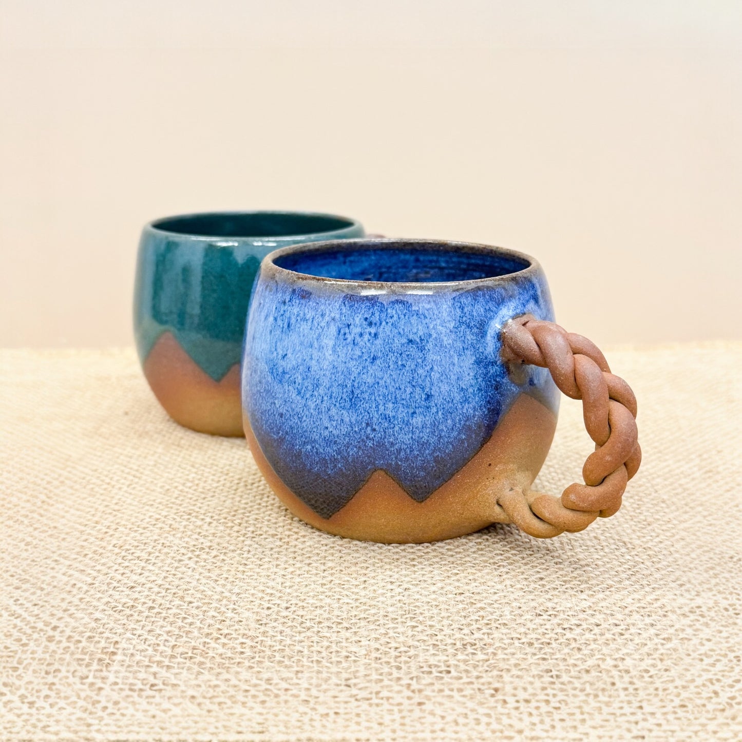 TEA CUP : Handmade ceramic mug