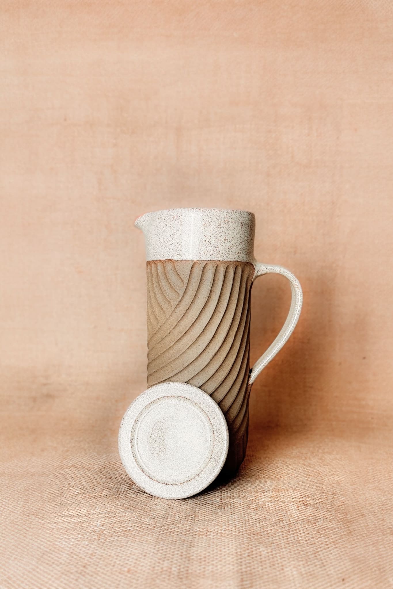 Gata Loop Carafe With Lid