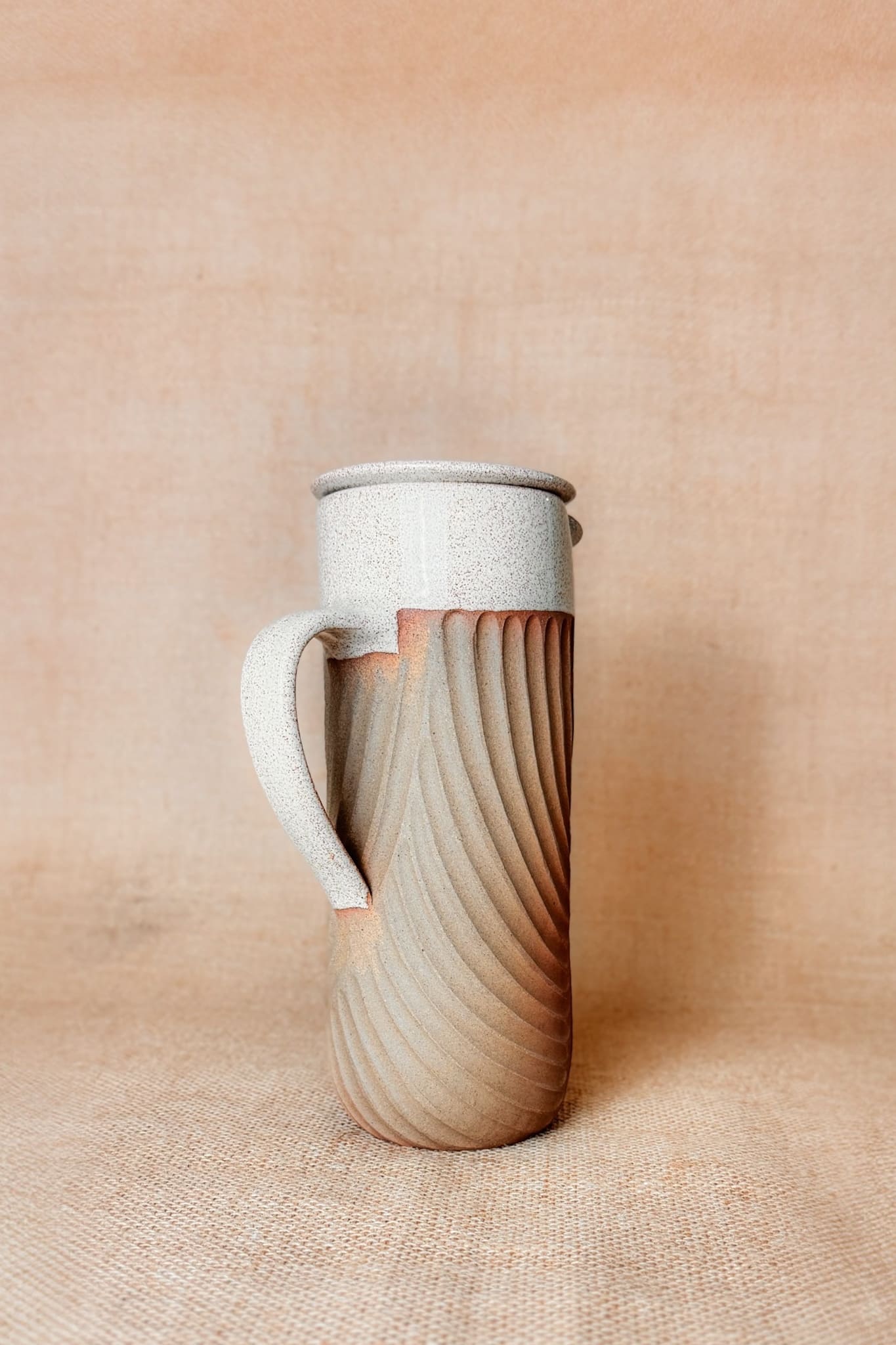 Gata Loop Carafe With Lid