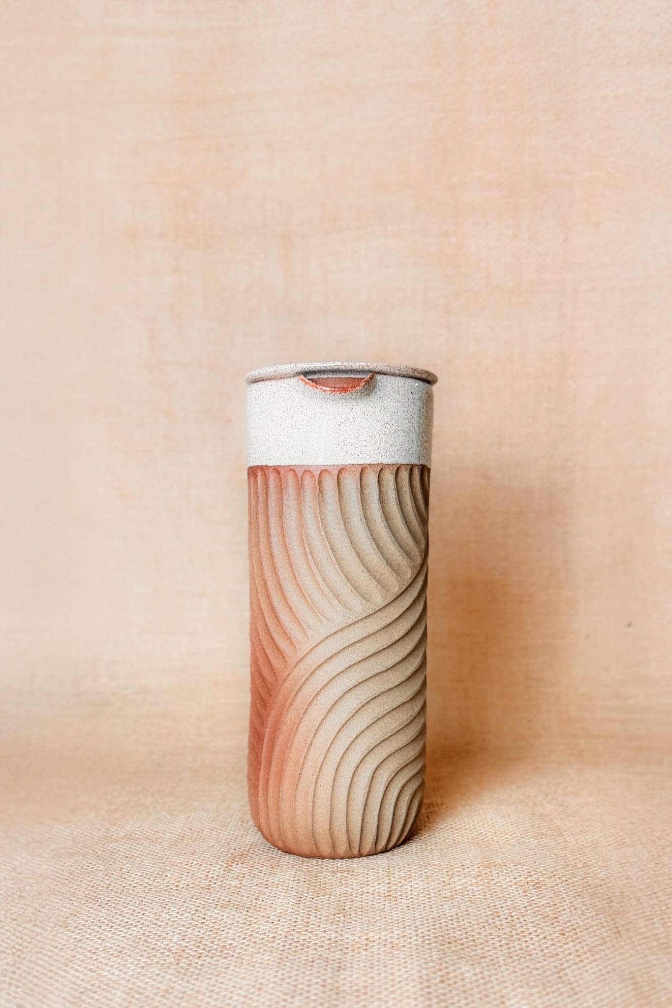 Gata Loop Carafe With Lid