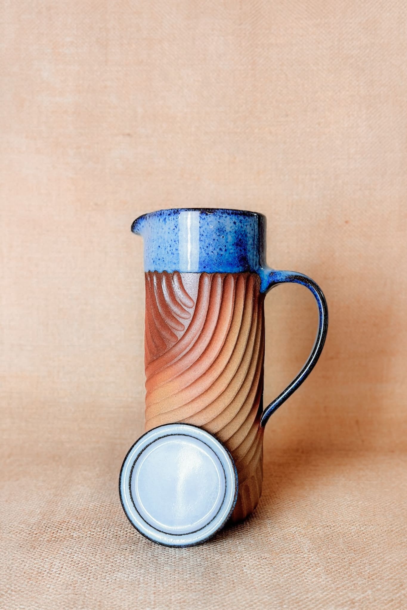 Gata Loop Carafe With Lid